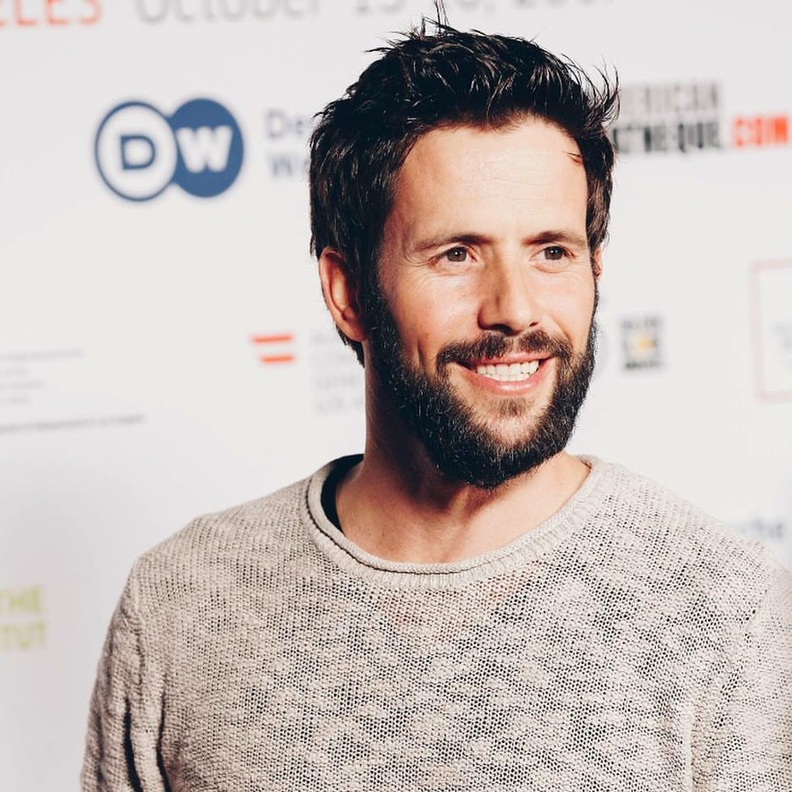 النجم كريستيان أوليفر