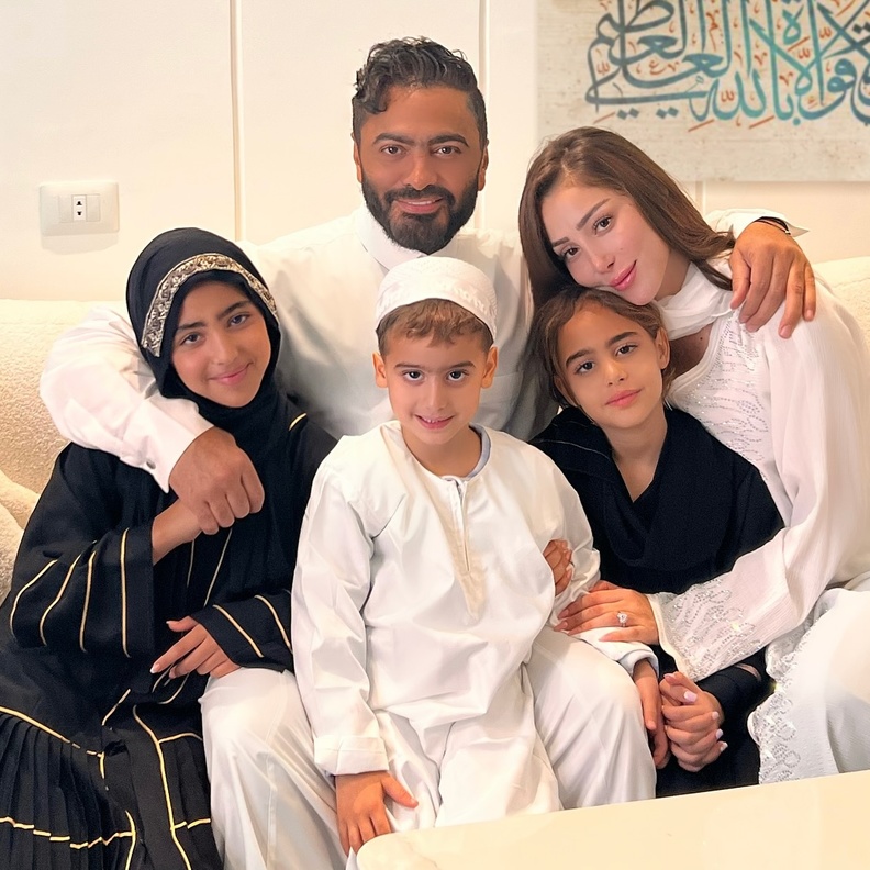 اسرة تامر حسني