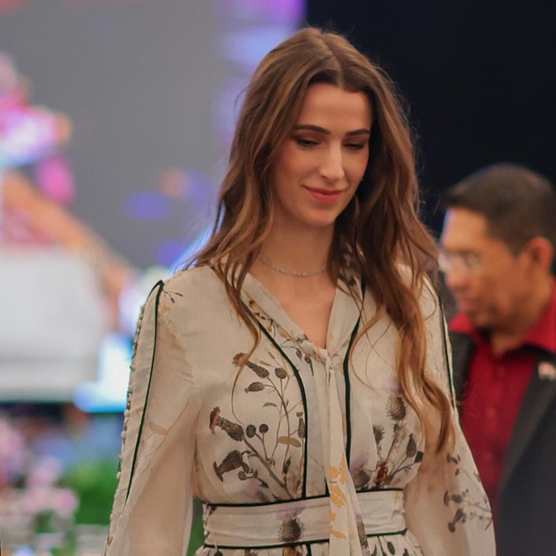 تسريحات شعر الأميرة رجوة بأساليب بسيطة وجذابة ..بالصور
