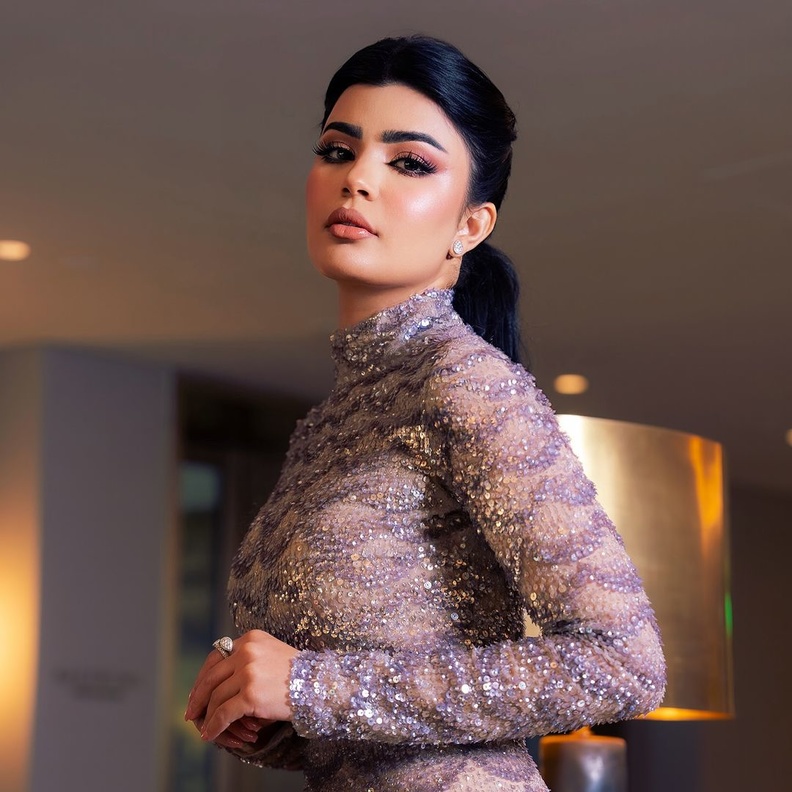 الأساليب الجمالية المشرقة تتوج جمال النجمات السعوديات في حفل Joy Awards 2024 ..استلهمي منهن
