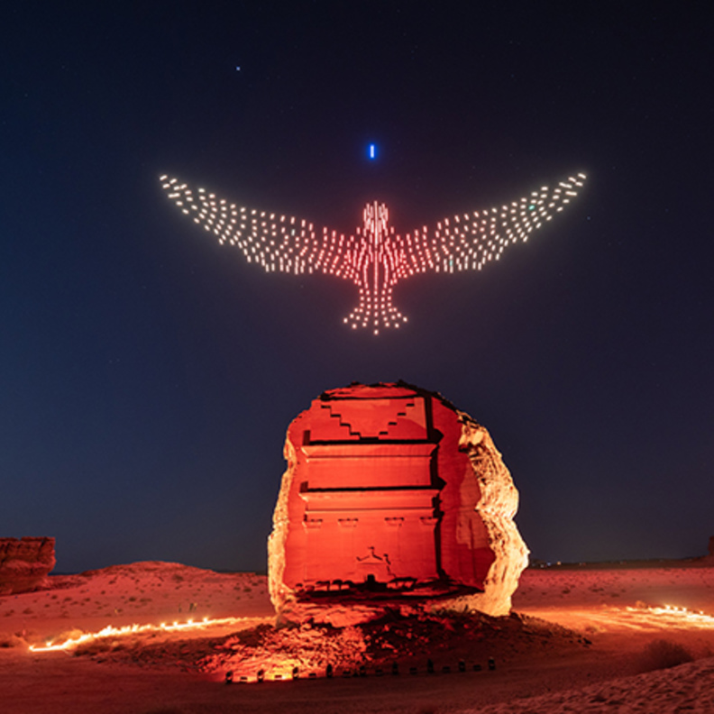 منافسات كأس العلا للصقور تتواصل وتقنياتٌ متطورة لحسم نتائج الفائزين