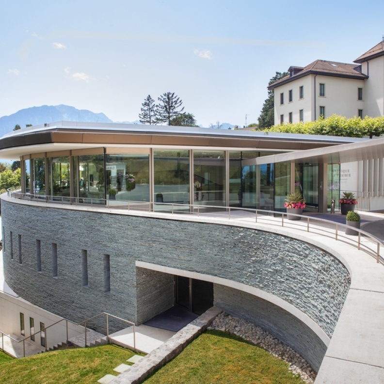 في Clinique La Prairie برنامج خاص لإطالة العمر عبر إبطاء الشيخوخة