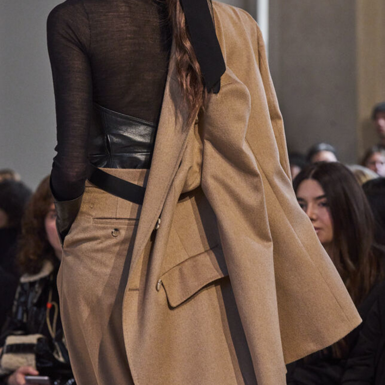 إطلالة من Max Mara