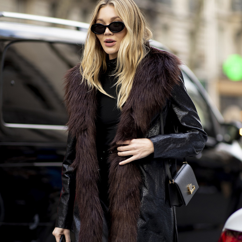 صيحة "Mob Wife" تتصدّر التراند وإطلالات النجمات