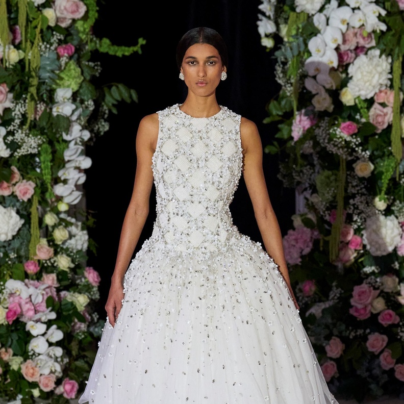 النوع الجديد من الصيحات والموضة الرائجة.. التوجه الموضوعي بقيادة جوهر البالية