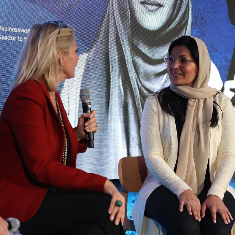 الأميرة ريما بنت بندر تفوز بجائزة "بطلة المرأة العالمية" في الدبلوماسية العالمية