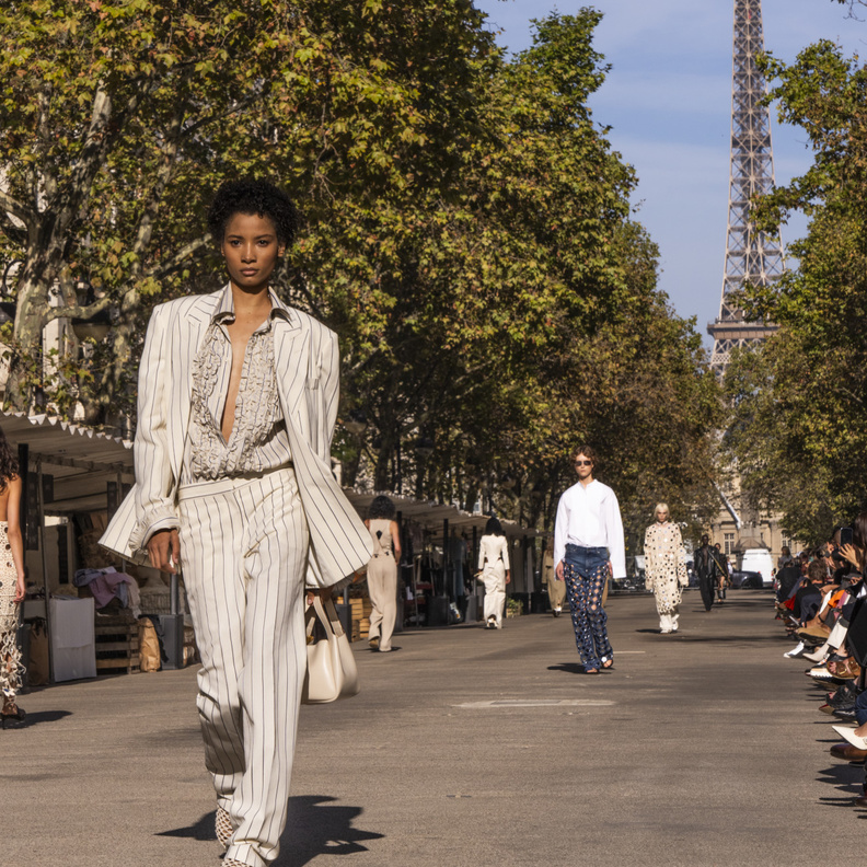 6 طرق تمكّن صناعة الأزياء من أن تصبح أكثر استدامة في عام 2024