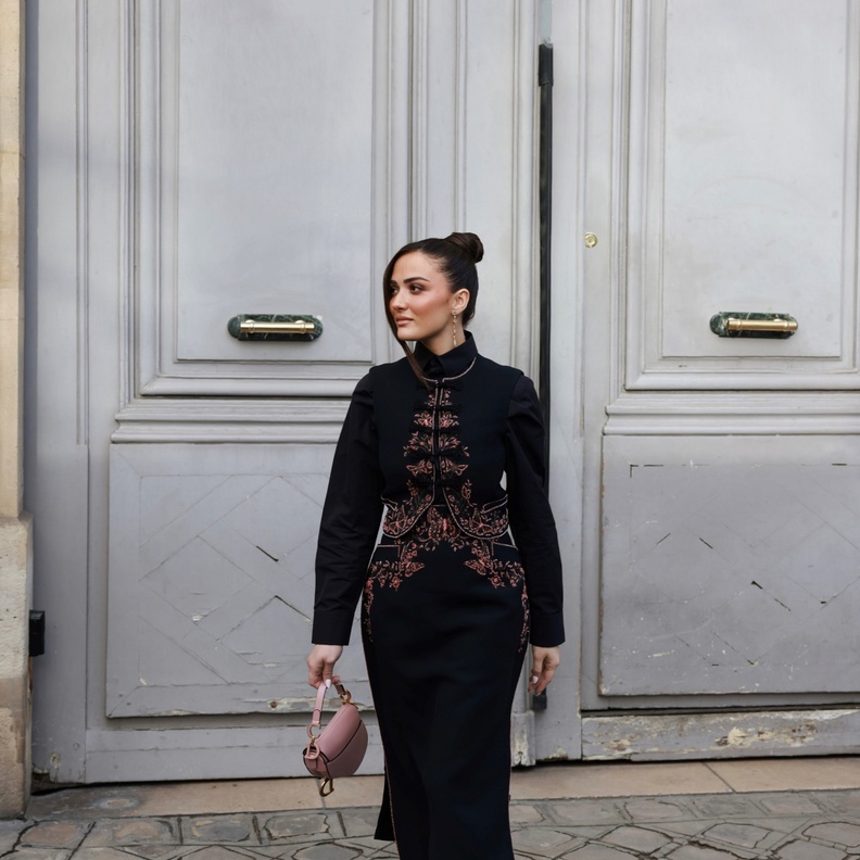 إطلالة ياسمين زهران في باريس