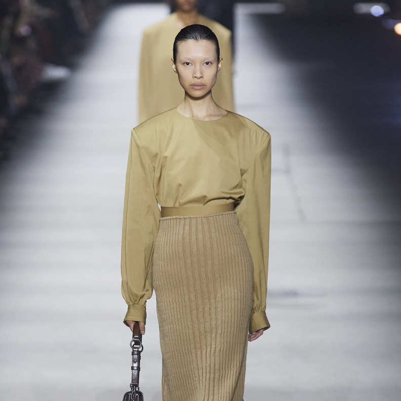 موضة التنانير الشتوية للحصول على ستايل دافىء