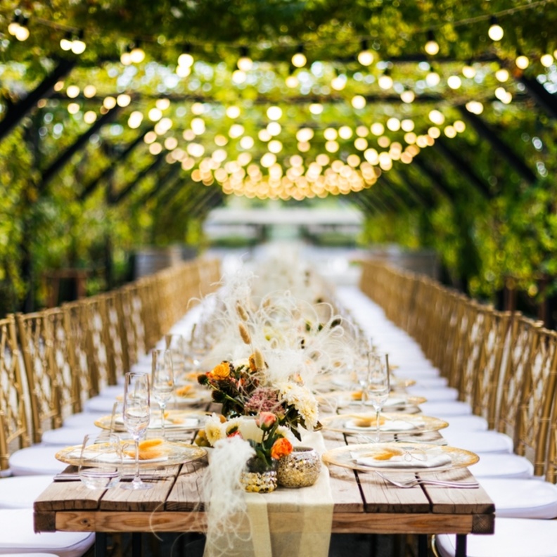 12 صيحة زفاف قديمة تعود إلى الظهور مجددًا