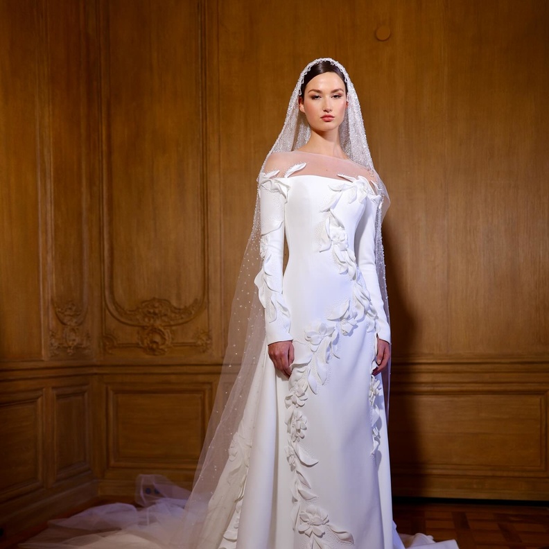 فساتين زفاف مميزة من أسبوع الموضة الباريسي 2024