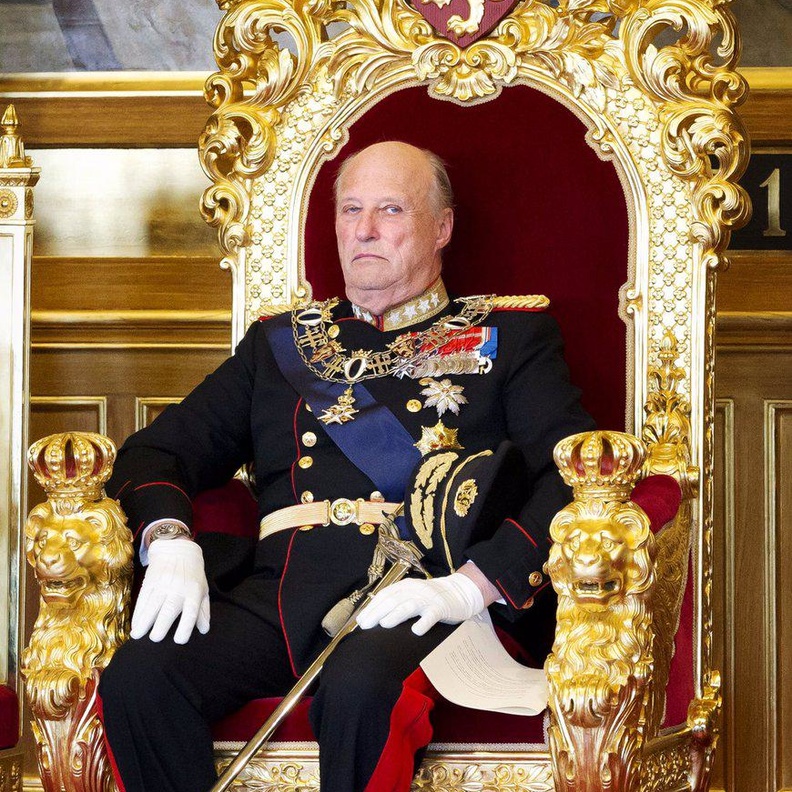 معلومات لا تعرفينها عن هارالد الخامس ملك النرويج