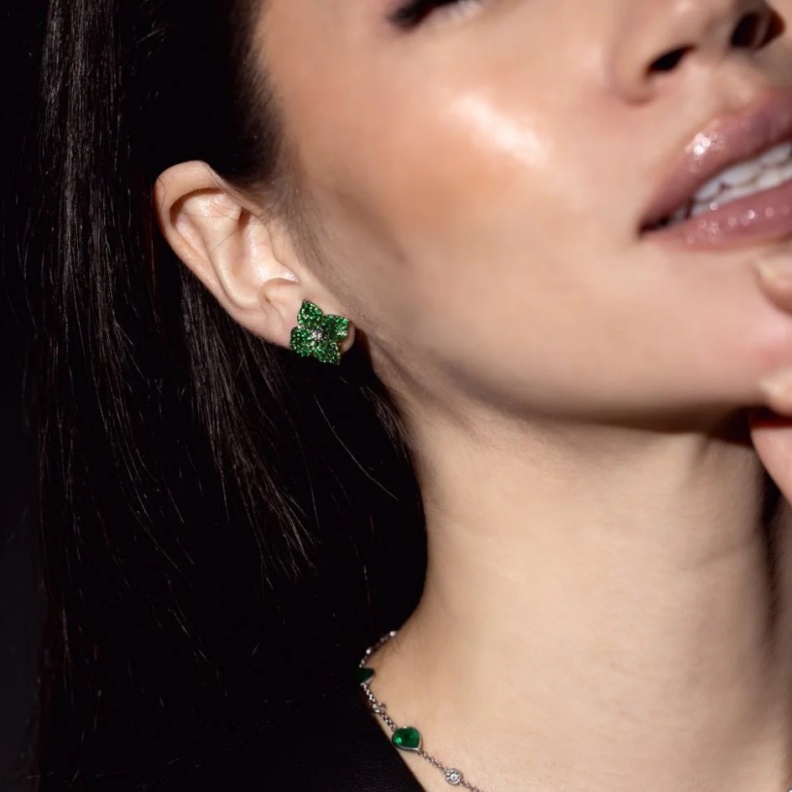 أقراط أذن مرصّعة بالتسافوريت من بيرانيسي Piranesi 