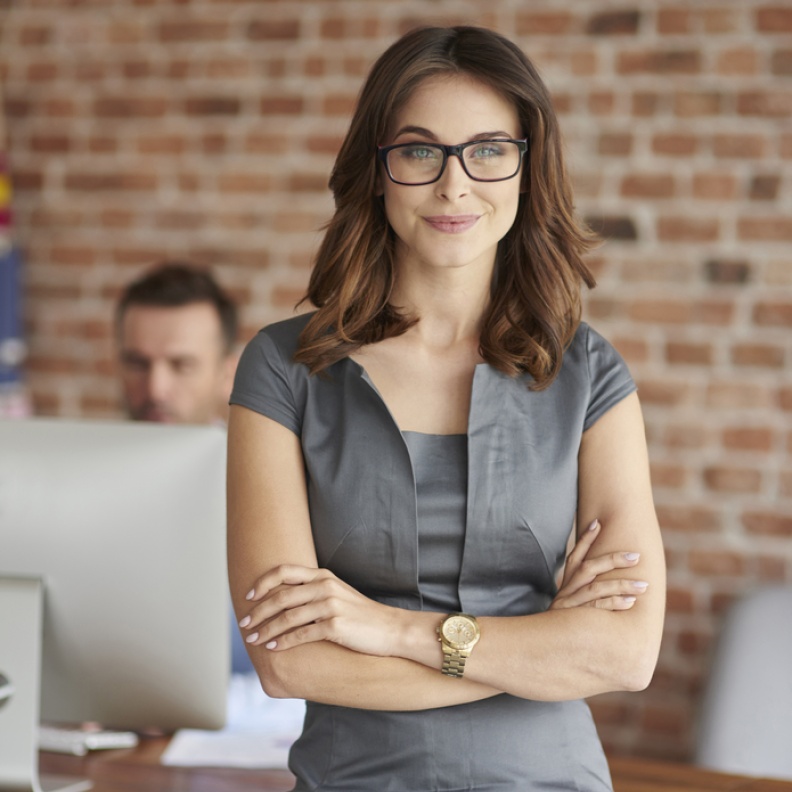 أهمية اختيار إطار النظارات الطبية المناسب لكل شخص