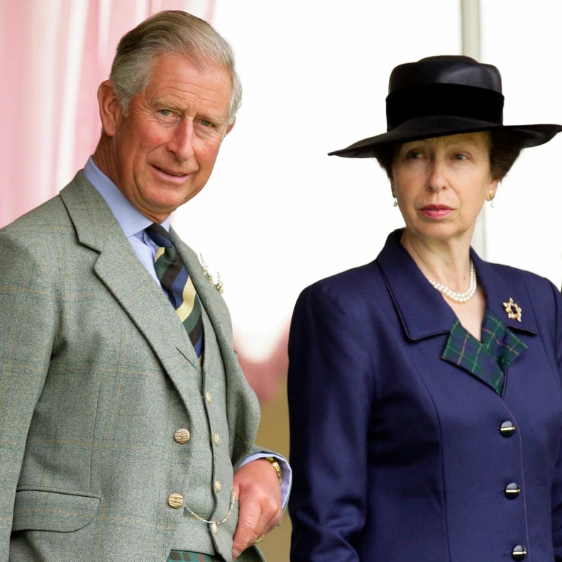 تزور دبي غدا.. الأميرة آن تتفانى في خدمة الملك تشارلز والعائلة