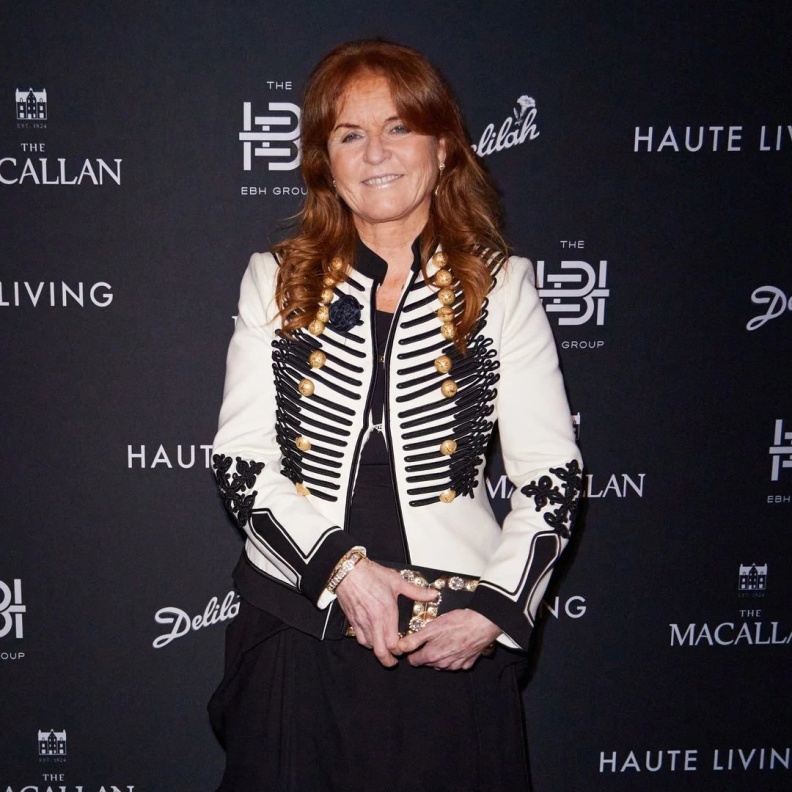 سارة فيرجسون تظهر علنًا لأول مرة منذ تشخيص سرطان الجلد