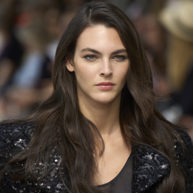 لتقوية بُصيلات الشعر وتعزيز نموه وطوله وكثافته... لا يفوتك هذا المكون الطبيعي