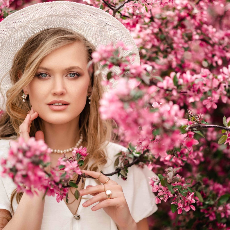 على المرأة أن تخصص وقتًا كافيًا لنفسها لممارسة ما تحب ولتشعر بالسعادة