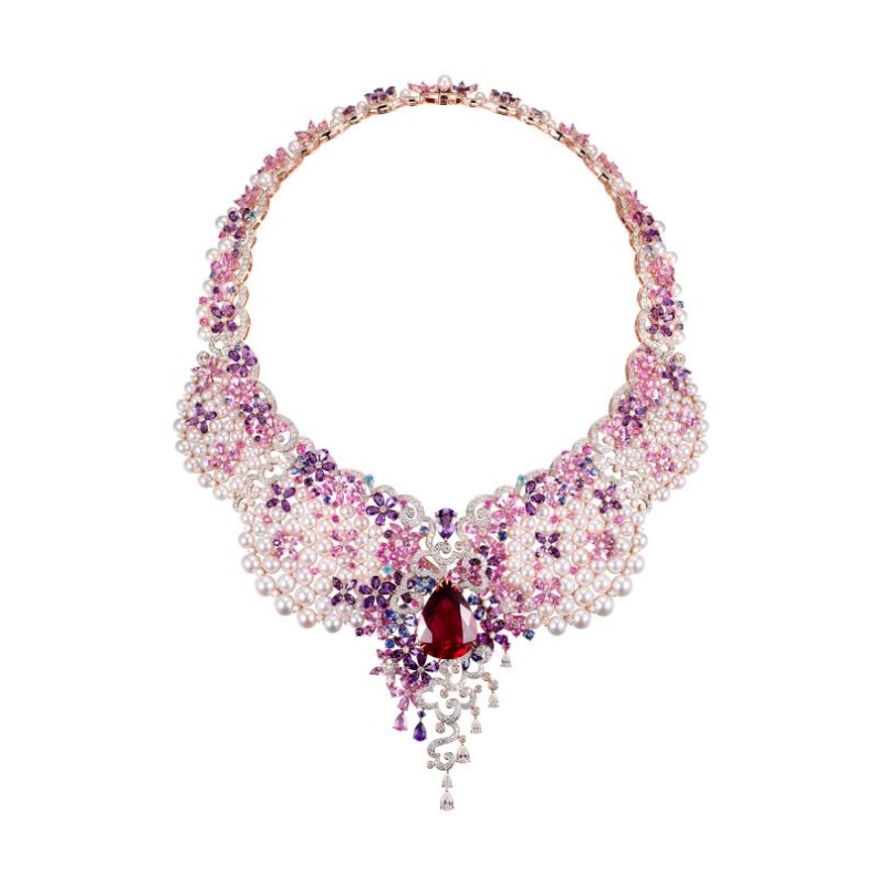 قلادة Fabergé x James Ganh 