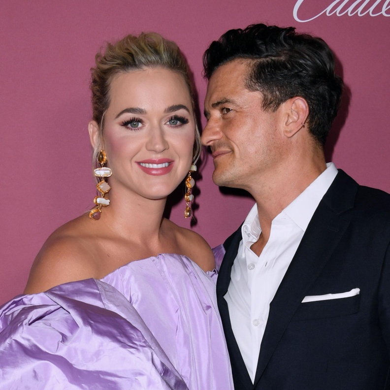 8 مشاهير ارتبطوا في عيد الحب بينهم سلمى حايك وكاتي بيري