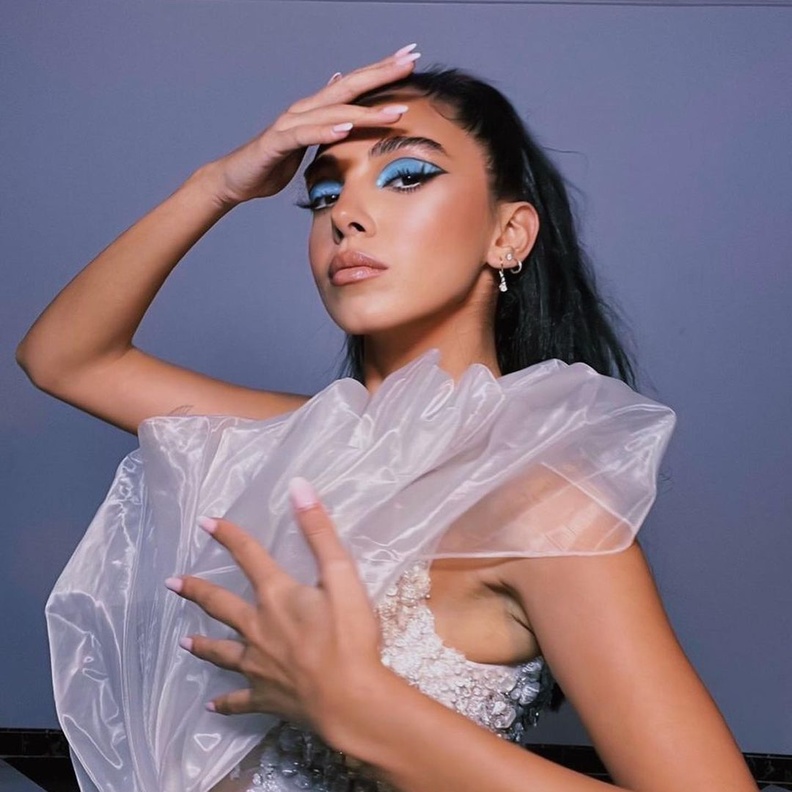 مجوهرات سلمى أبو ضيف بتصاميم برّاقة 