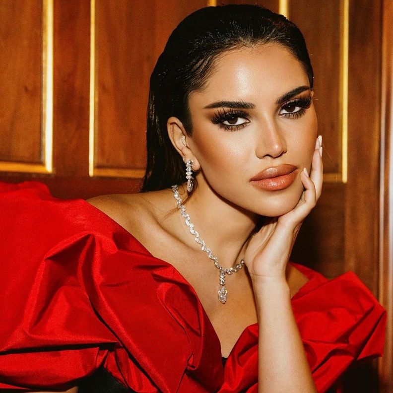 مجوهرات نجمات السعودية بمناسبة يوم التأسيس السعودي