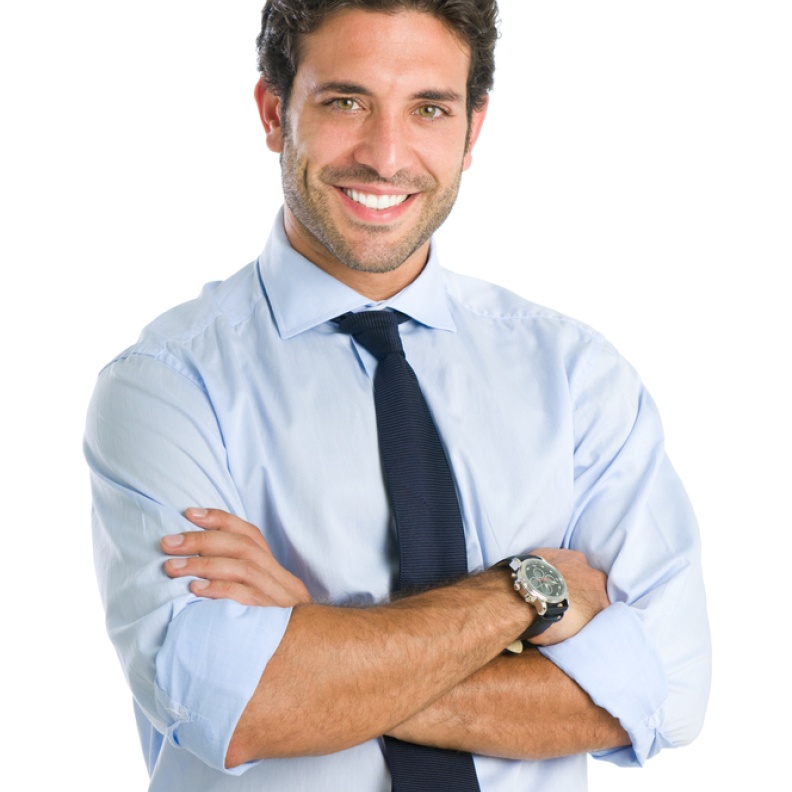 3 عطور ستمنحك إطلالة رجل الأعمال... نفحات تجمع الأناقة والجرءة في عبوات فخمة