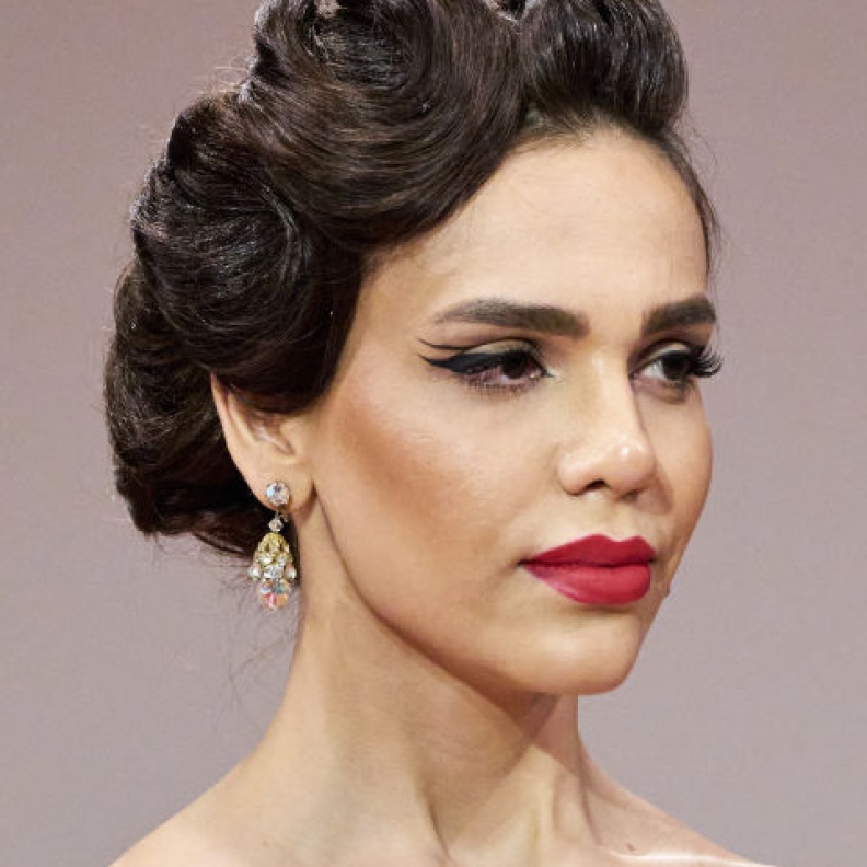 تثبيت المكياج طوال اليوم بدون بخاخ تثبيت المكياج