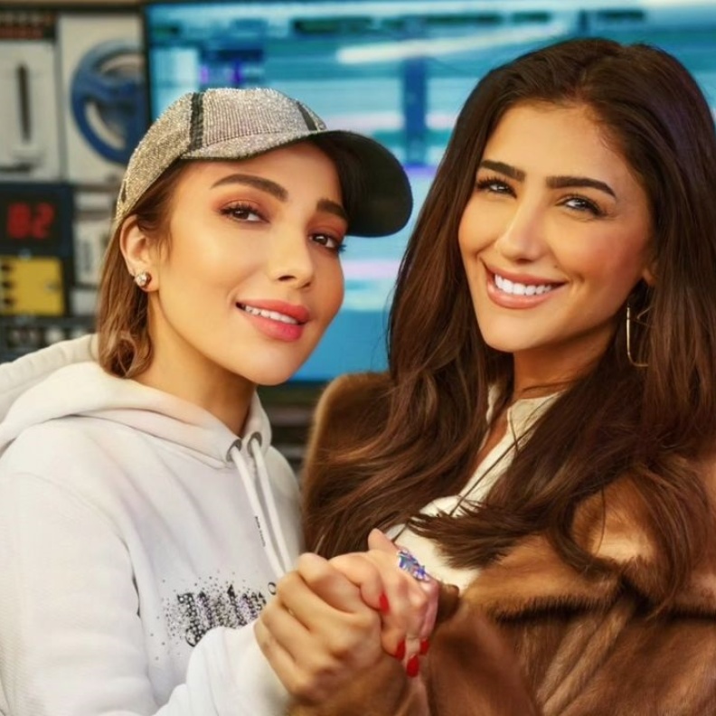 مي عمر وأصالة