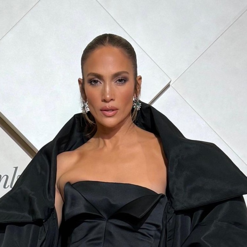 لمسات جمال استثنائية تزين النجمات بافتتاح One&Only One Za'abeel