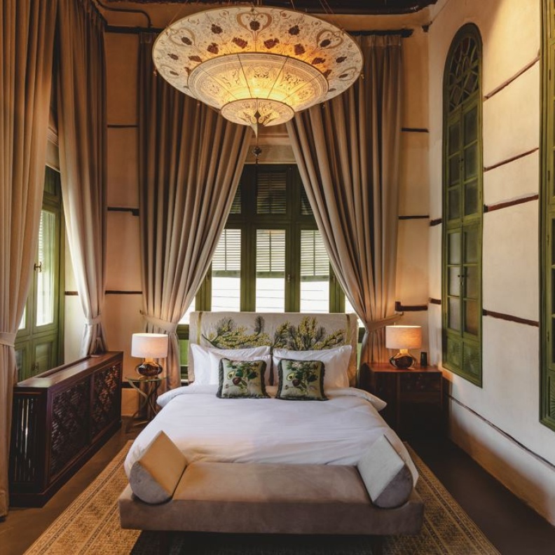 ضمن مشروع سمو ولي العهد لإعادة إحياء جدة التاريخية.. جدة التاريخية وتطوير البلد يوقعان عقداً لتشغيل الفنادق التراثية