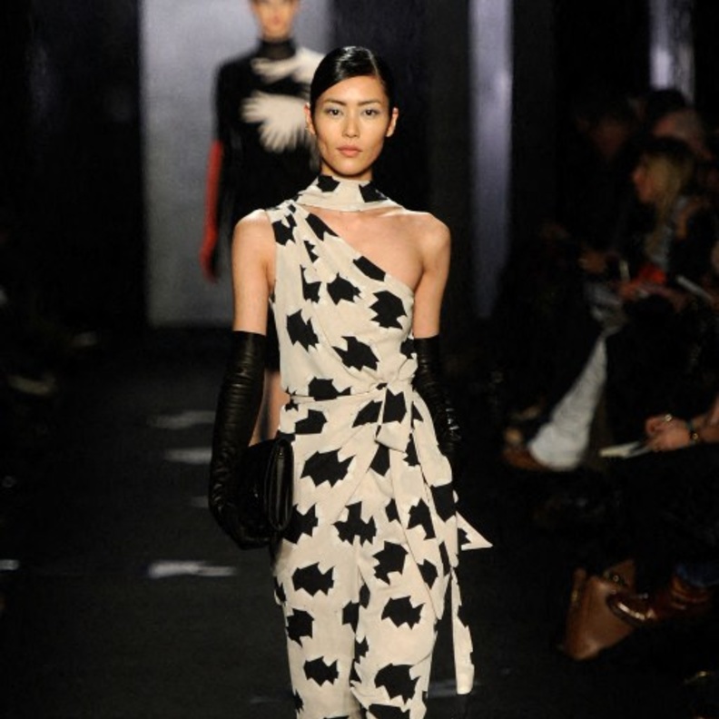 فستان wrap dress لم يفقد بريقه على مرّ السنوات... ومصممة ارتبط اسمها بهذا التصميم الأيقوني