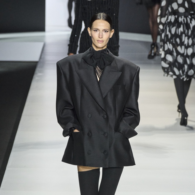 تنسيق البليزر من Dolce Gabbana 