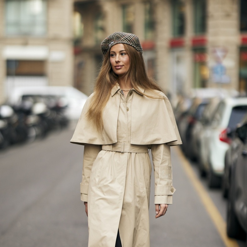 أخطفي الأضواء بأجمل صيحات الموضة الراقية مباشرة من موضة الشارع في ميلانو لخريف 2024