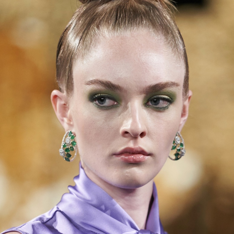 اجدد اصدارات العطور بنفحات الخضار المنعشة في الربيع من اشهر الماركات العالمية