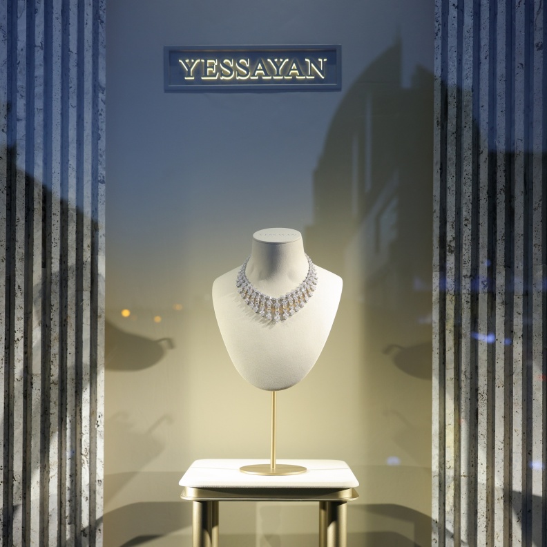 دار "يسايان" تعيد افتتاح متجرها الكبير والفاخر في المملكة العربية السعودية في مدينة الرياض