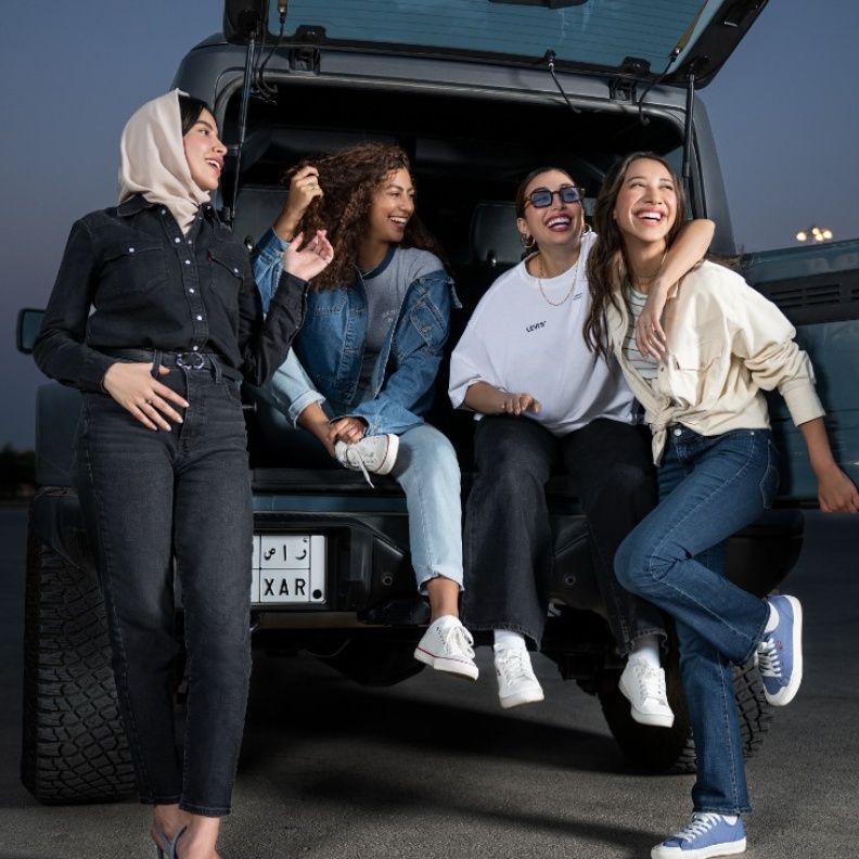  Levi’s تطرح مجموعة Fit for Life للقطع المفصّلة التي تدوم طويلاً