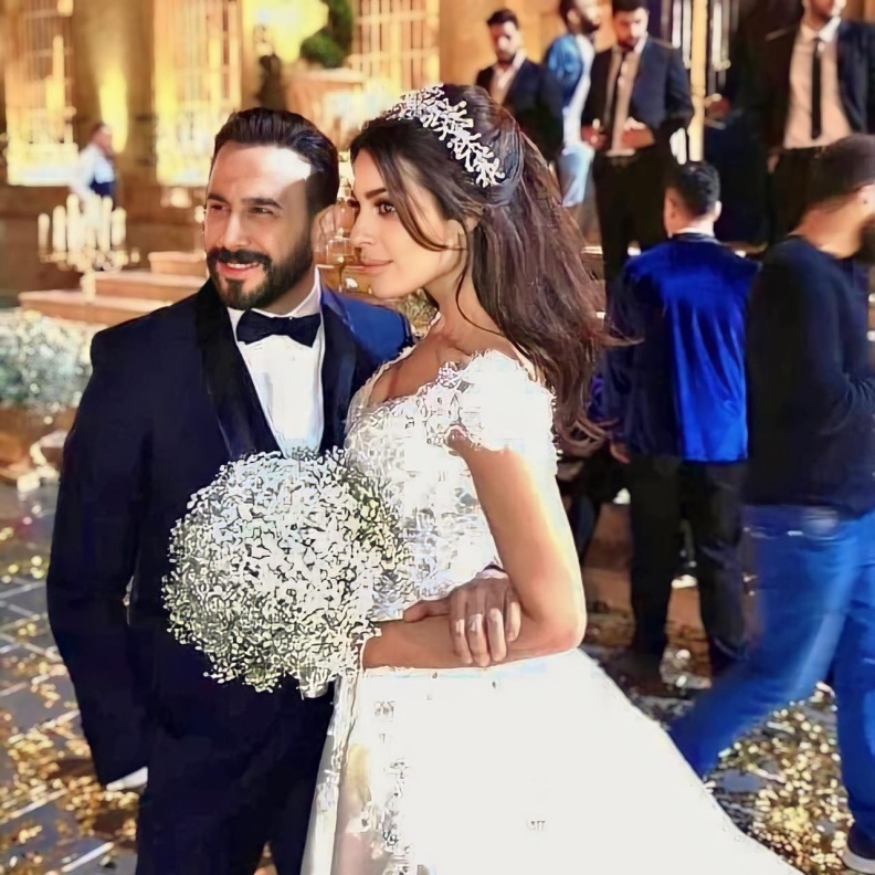 نادين نجيم تكشف عن موعد عرسها...هذه أبرز فساتين زفافها السابقةوتوقعاتنا لإطلالتها المنتظرة!