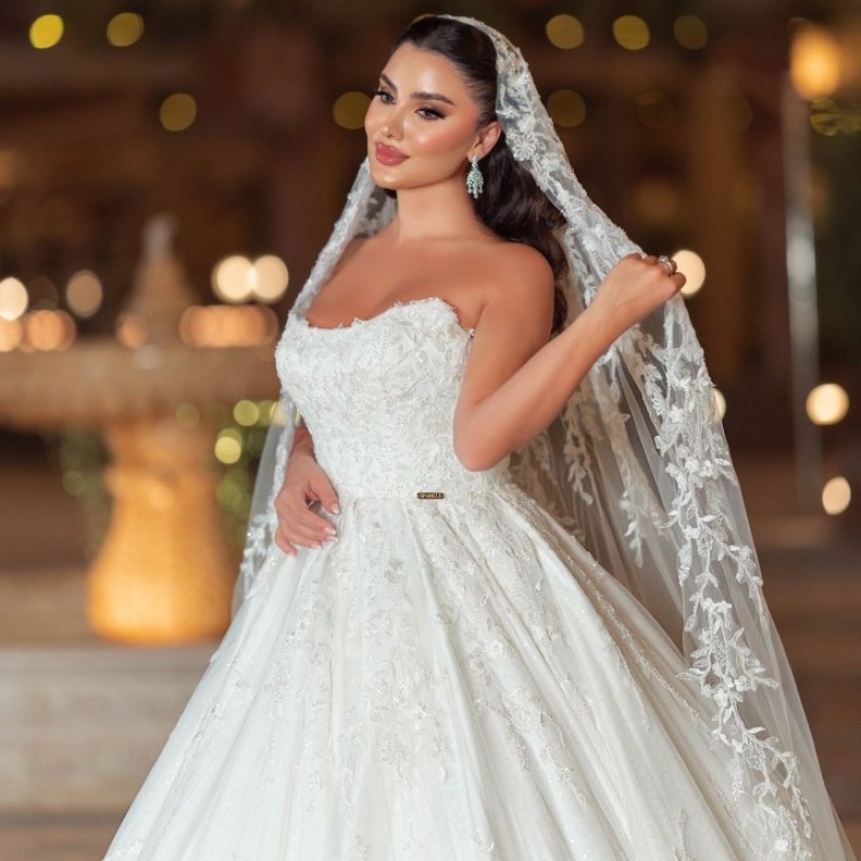 من مكياج العرايس من الميك أب أرتست نوف التميمي