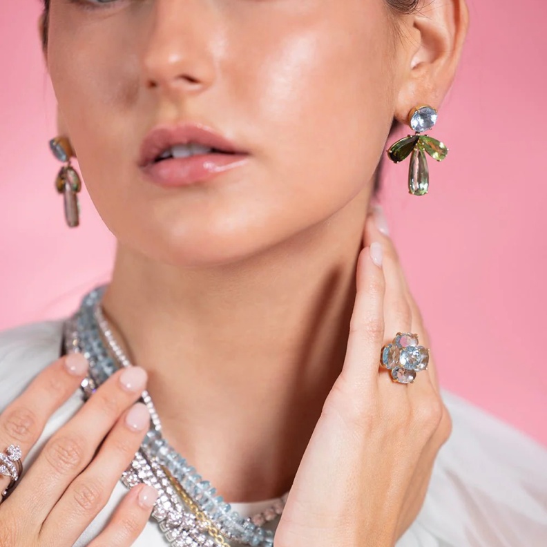 أجمل مجوهرات الأكوامارين لهدايا مولودات مارس