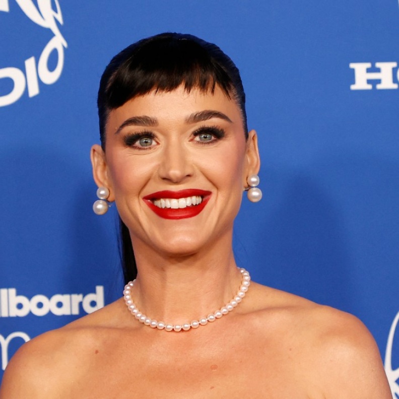 إطلالات النجمات في حفل جوائز Billboard Women In Music لعام 2024