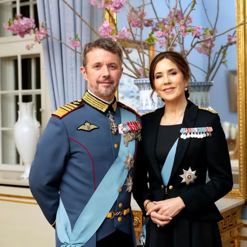 الملك فريدريك والملكة ماري يستضيفان أول حفل عشاء ملكي بعد التنصيب