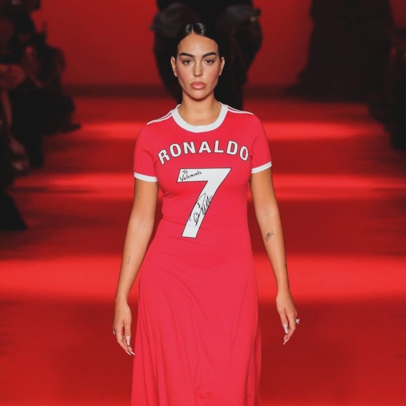 أحدث مجوهرات جورجينا رودريغيز بعد شائعة زواجها من كريستيانو رونالدو