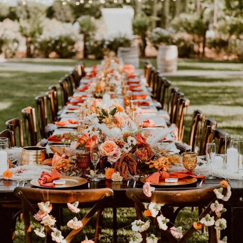 ديكور زفاف برج العقرب بدرجات الخريف