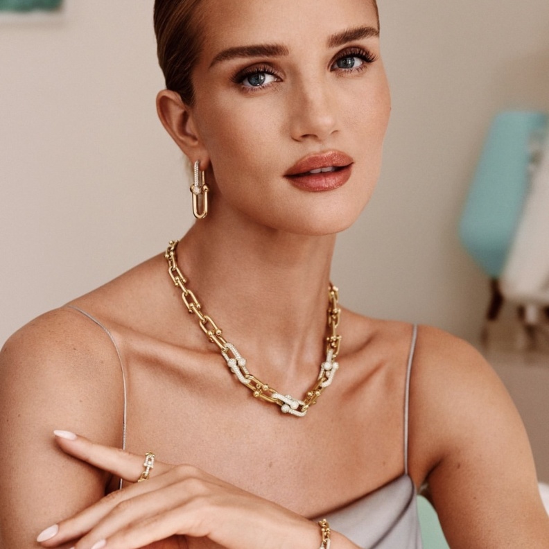 رمضان 2024 سيكون أجمل مع إطلالات المجوهرات اللافتة والمميزة التي تواكب آخر صيحات العصر