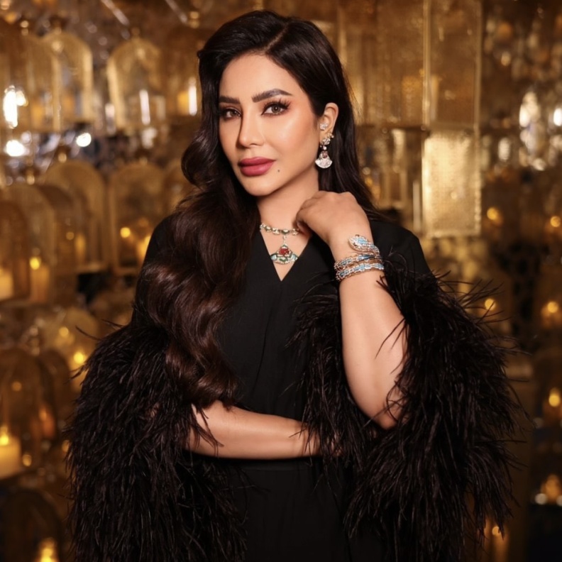 موديلات أساور ذهب ناعمة من دور المجوهرات العالمية مناسبة لإطلالاتك الرمضانية 