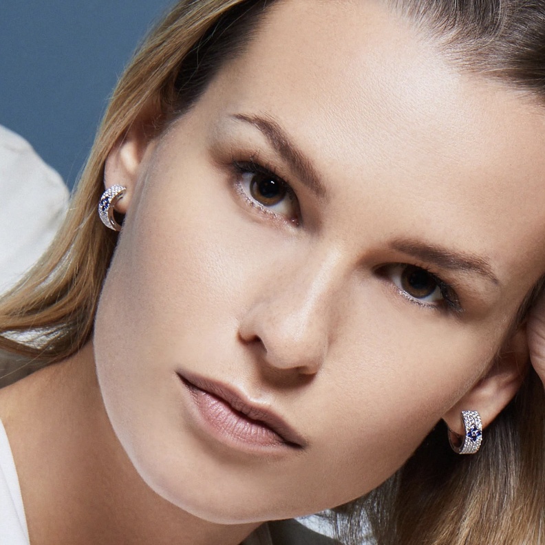 موديلات أقراط hoops لإطلالات رمضان 2024  