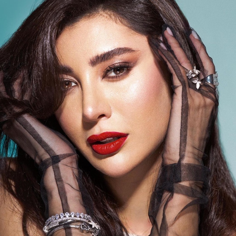 مجوهرات ريام كفارنة نجمة مسلسل صلة رحم 