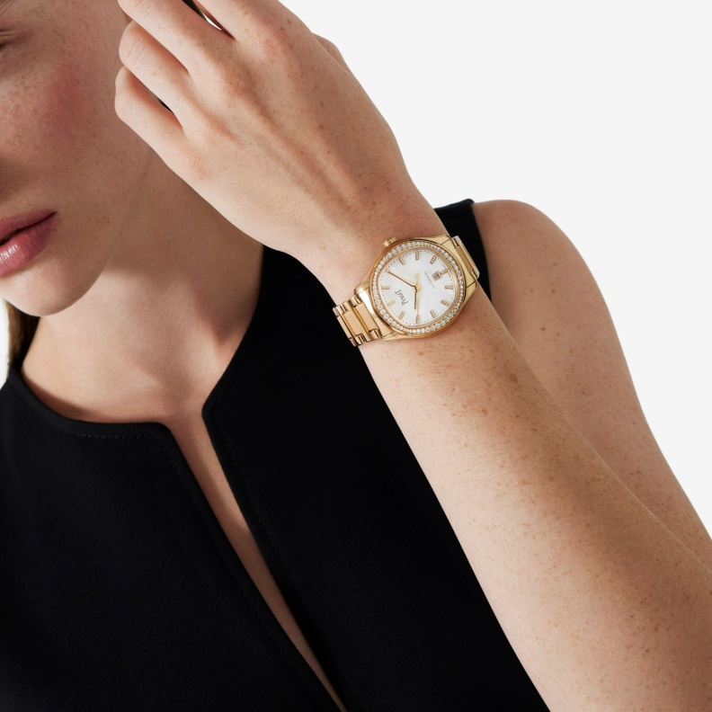 تصاميم ساعات لا غنى عنها في خزانة مجوهراتك