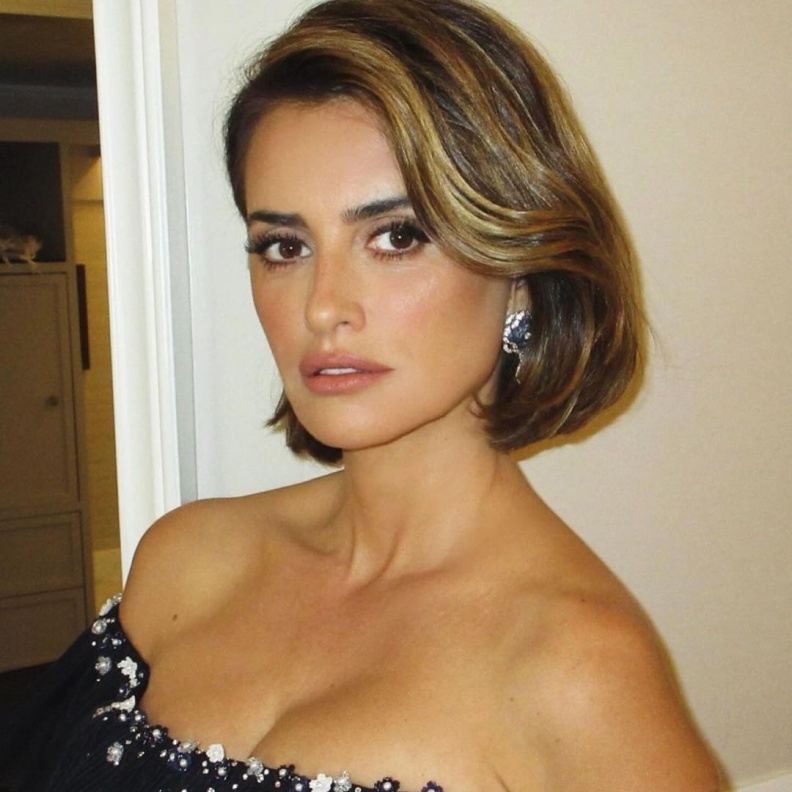 بينيلوبي كروزتكشف عن أفضل أسرار جمالها الدائموالفائض سحراً